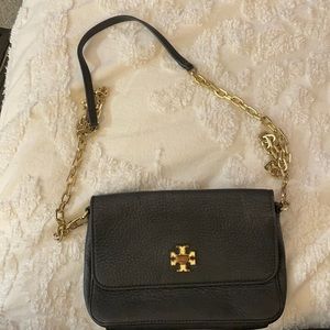 Tory Burch cross body pebble wallet on chain